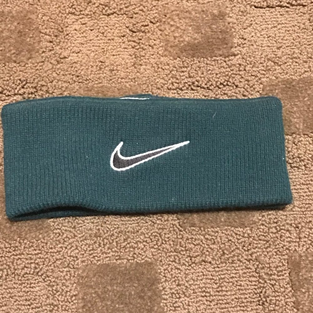 Men's Nike green ear warmer